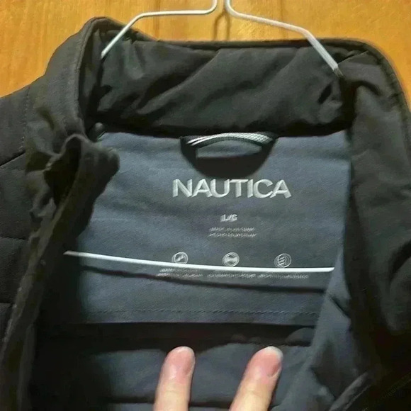 Men’s Nautica puffer jacket size large - Picture 3 of 8